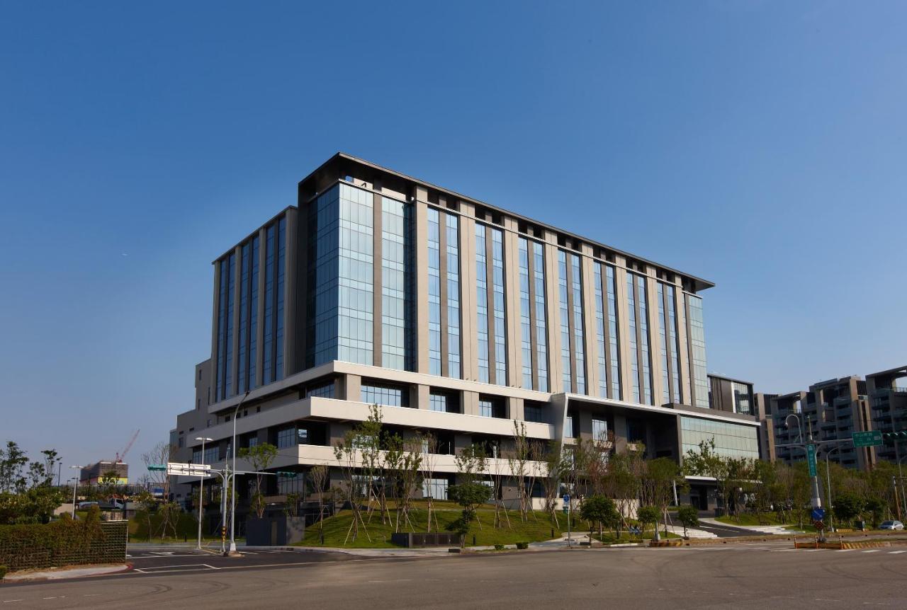 คอซซี บลู Hotel จงลี่ ภายนอก รูปภาพ Kaohsiung Medical University Hospital