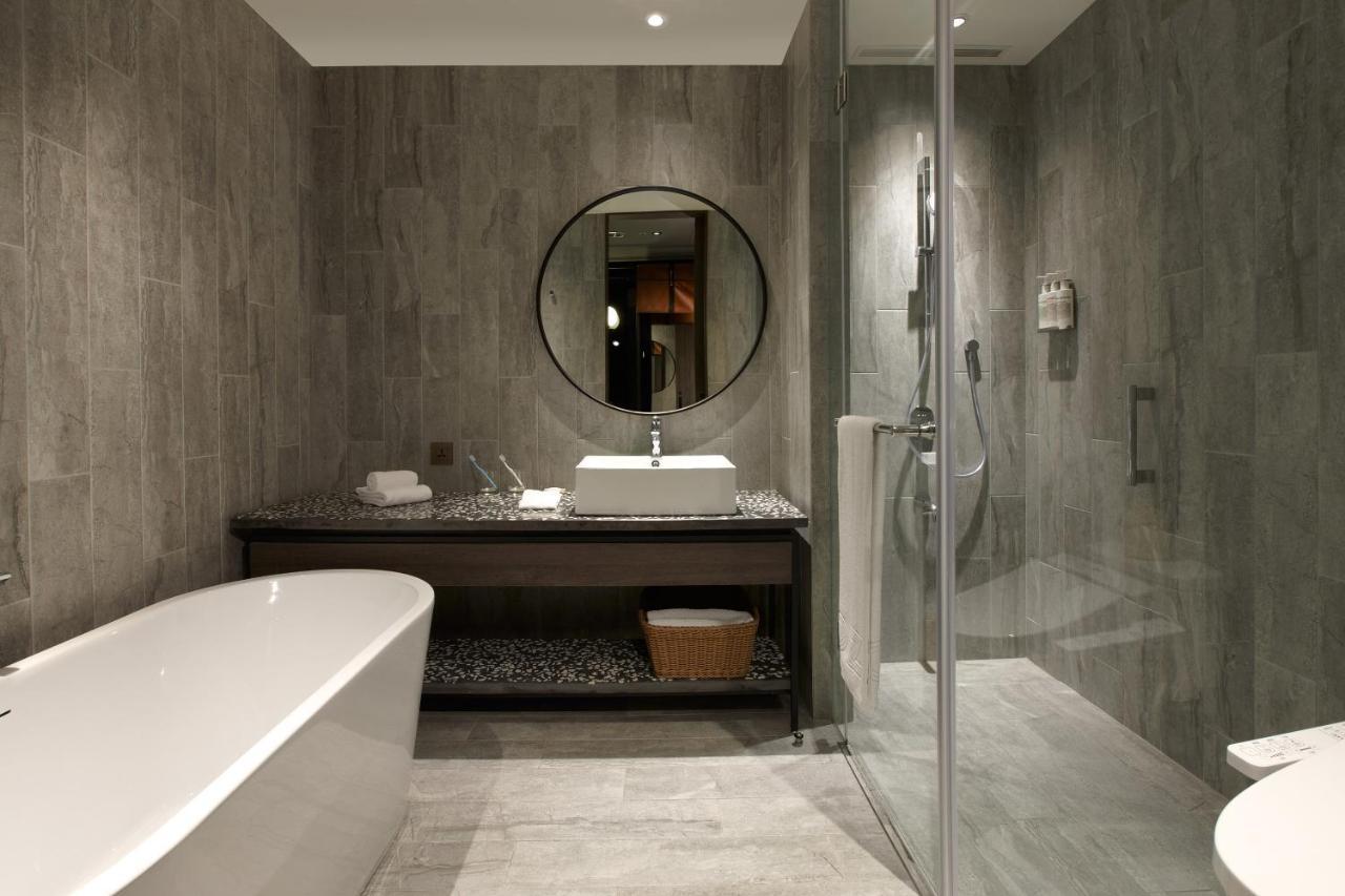 คอซซี บลู Hotel จงลี่ ภายนอก รูปภาพ Bathroom