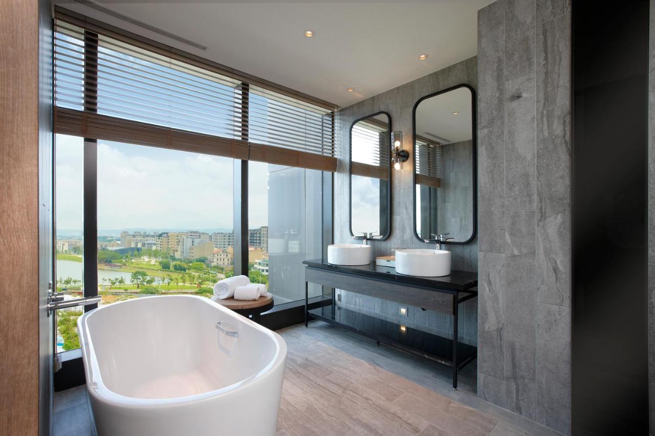 คอซซี บลู Hotel จงลี่ ภายนอก รูปภาพ Bathroom